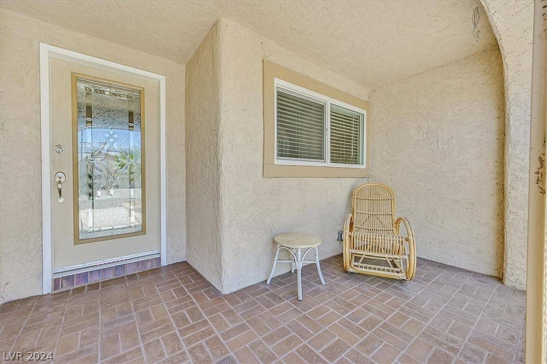Las Vegas, NV 89103,3751 RIANO CIR