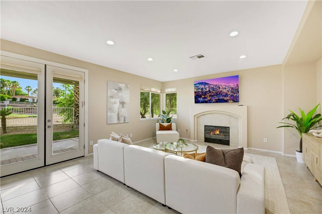 Henderson, NV 89074,159 Wentworth DR
