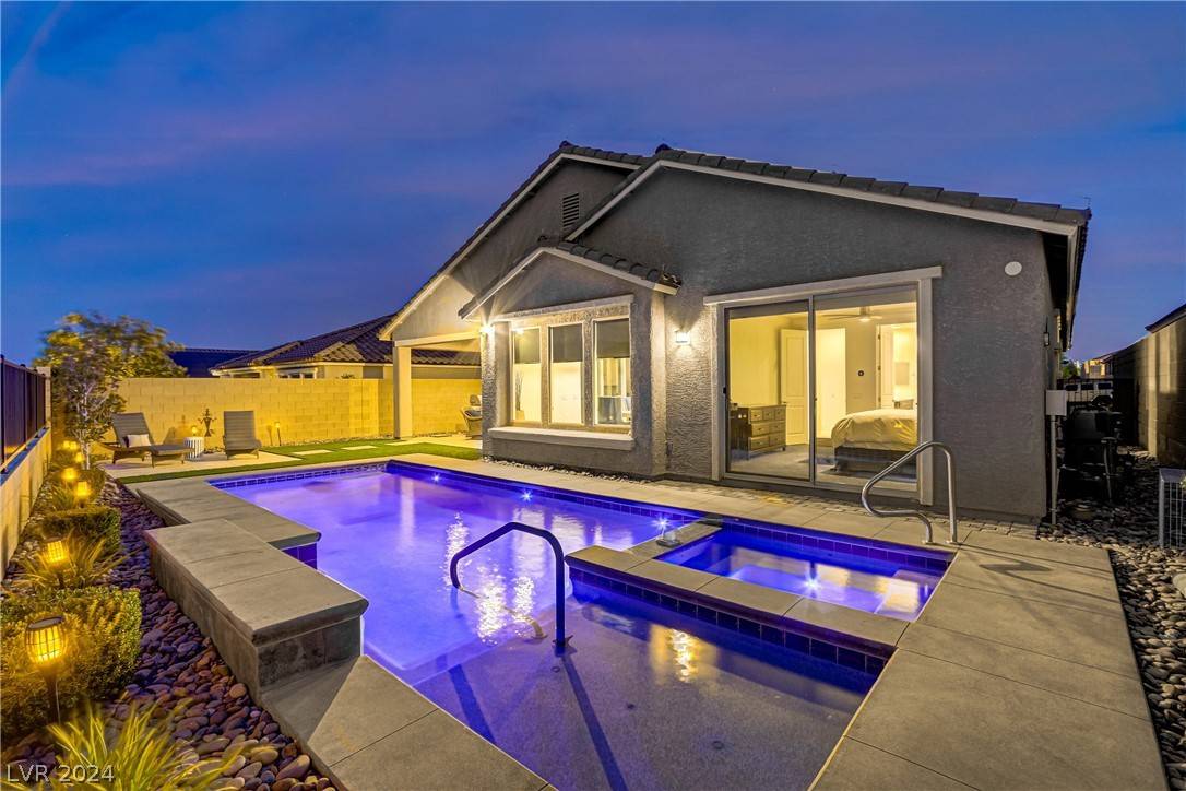 Las Vegas, NV 89166,10474 Skye Arroyo AVE