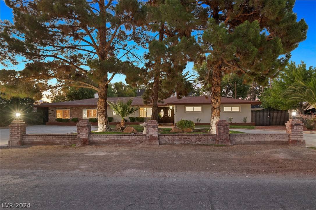 Las Vegas, NV 89108,5798 Alfred DR