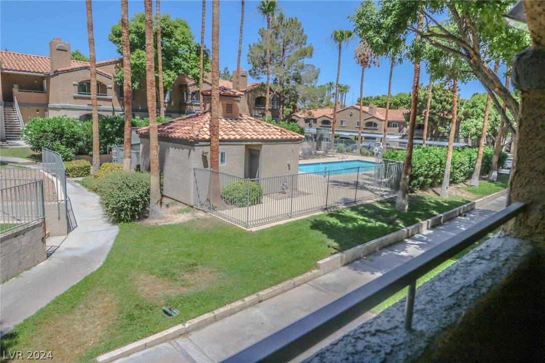 Las Vegas, NV 89107,221 Mission Catalina LN #208