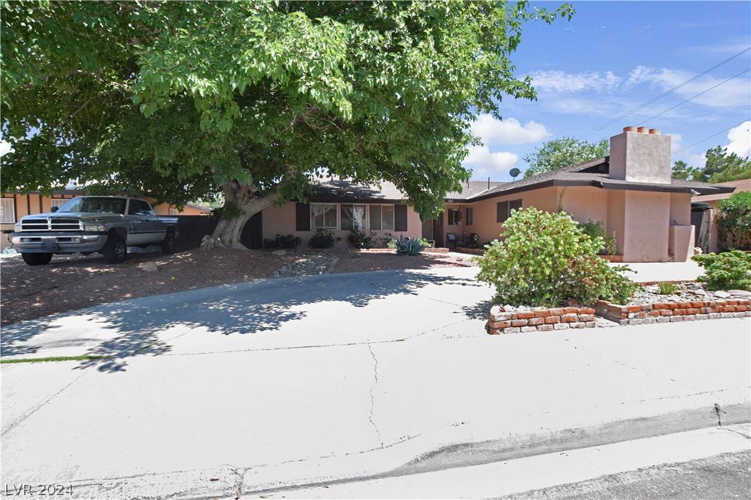 Las Vegas, NV 89107,102 MARIGOLD LN