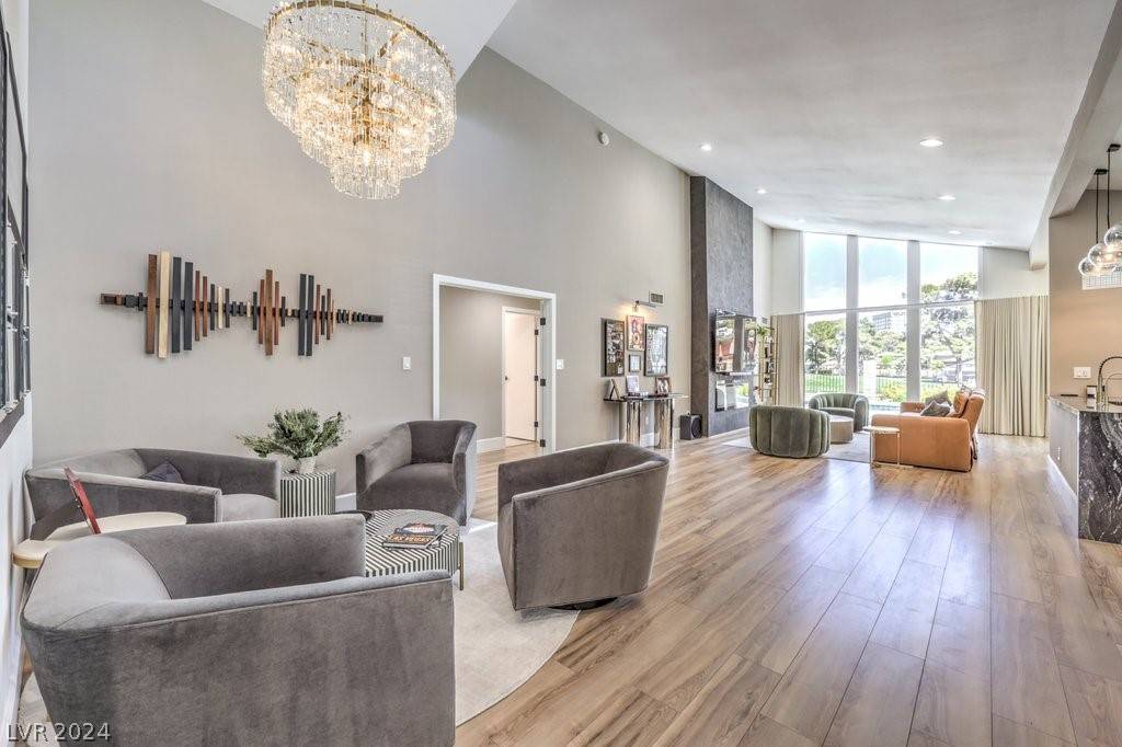 Las Vegas, NV 89109,3216 Bel Air DR