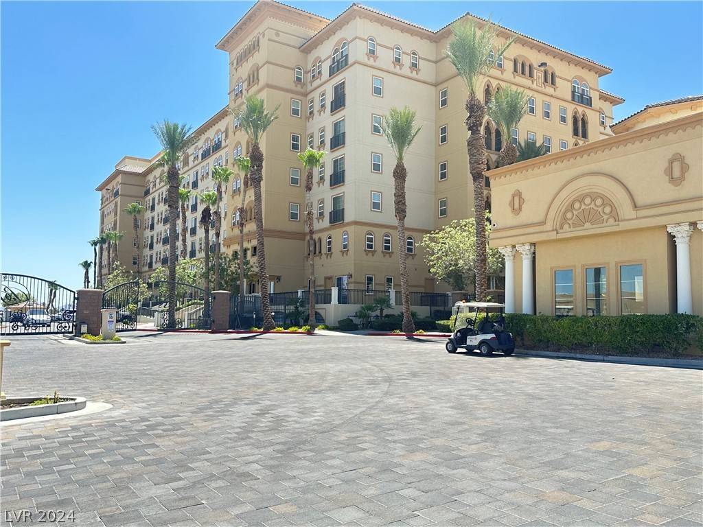 Las Vegas, NV 89123,2405 SERENE AVE #827