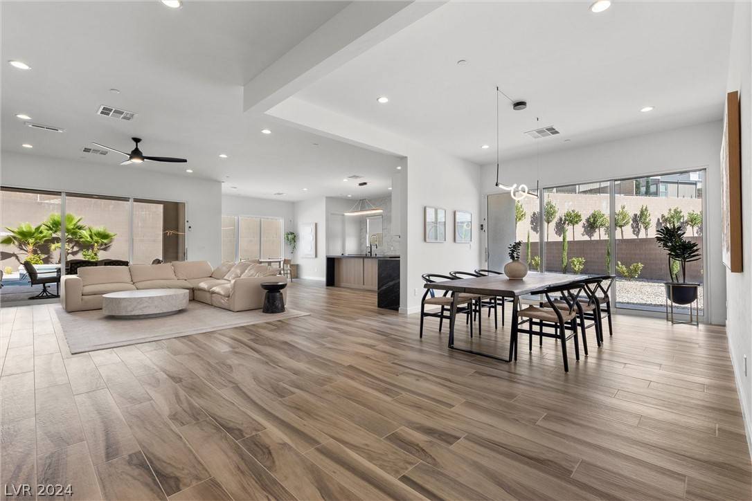 Henderson, NV 89044,3371 Creek Bend AVE