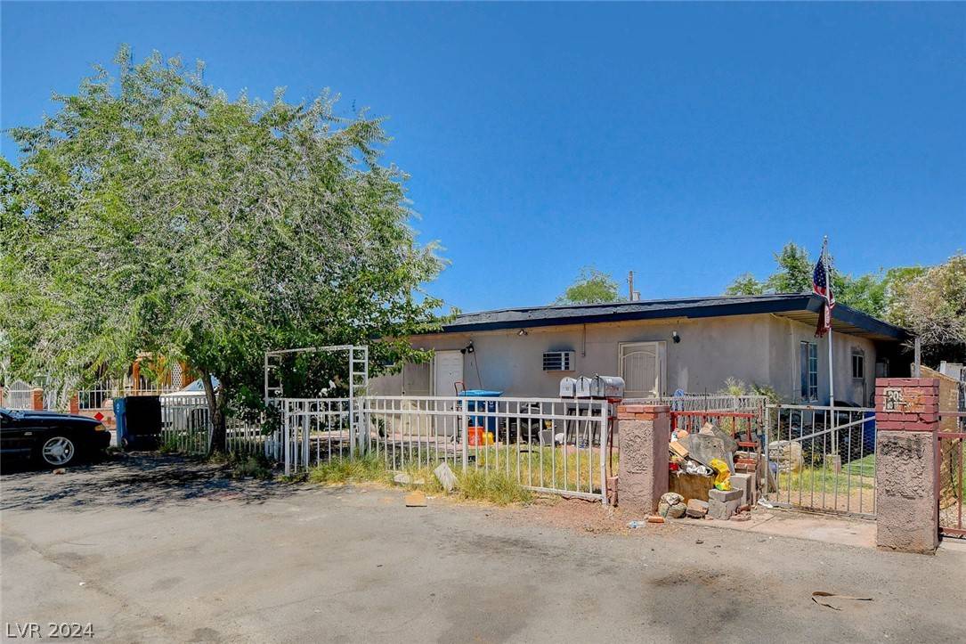 Las Vegas, NV 89101,2511 Sunrise ST