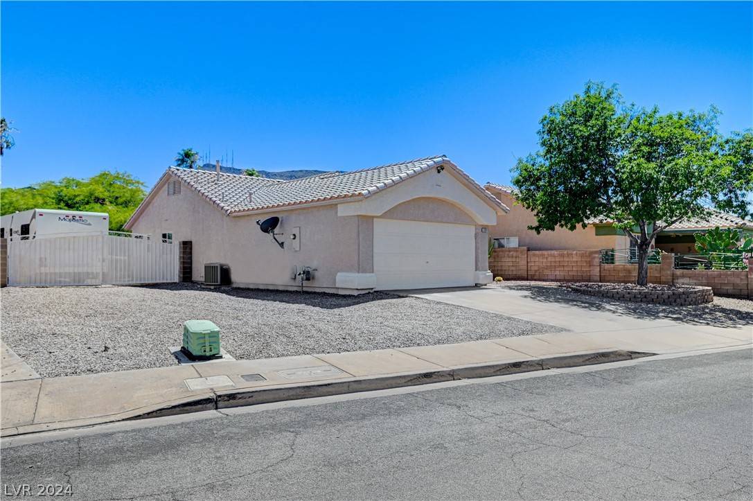 Henderson, NV 89015,309 Waterwheel Falls DR