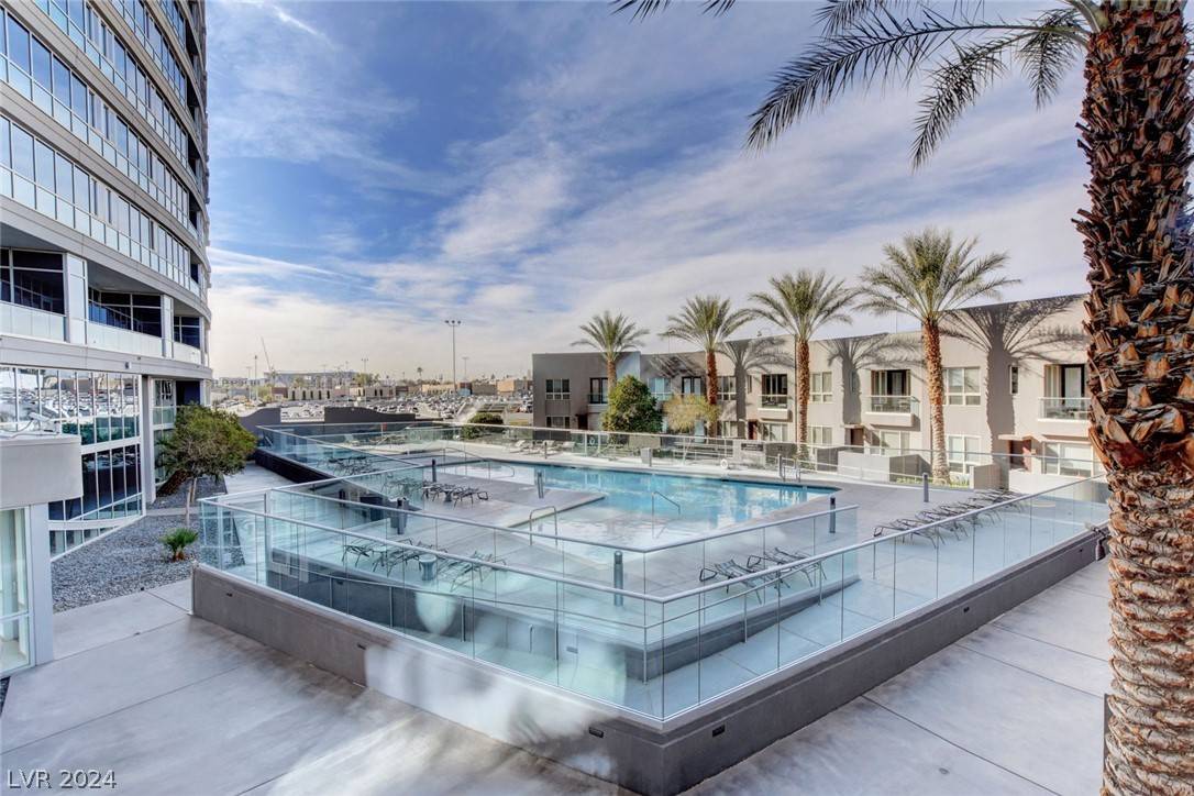 Las Vegas, NV 89103,4575 Dean Martin DR #2106