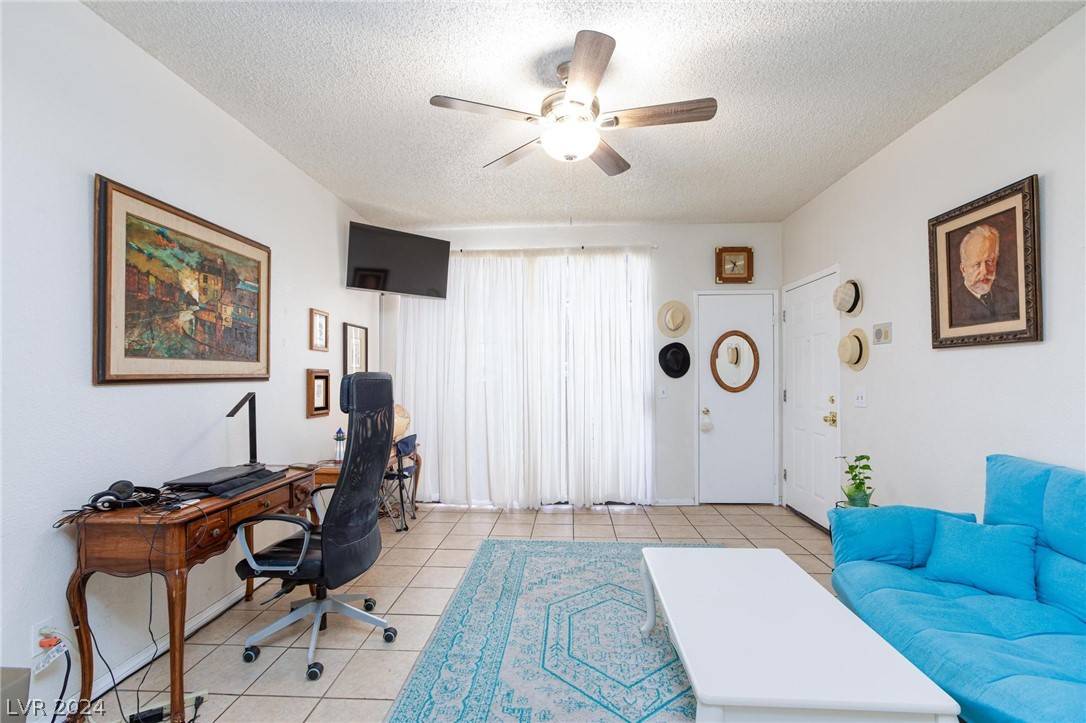 Las Vegas, NV 89118,5130 S Jones BLVD #106