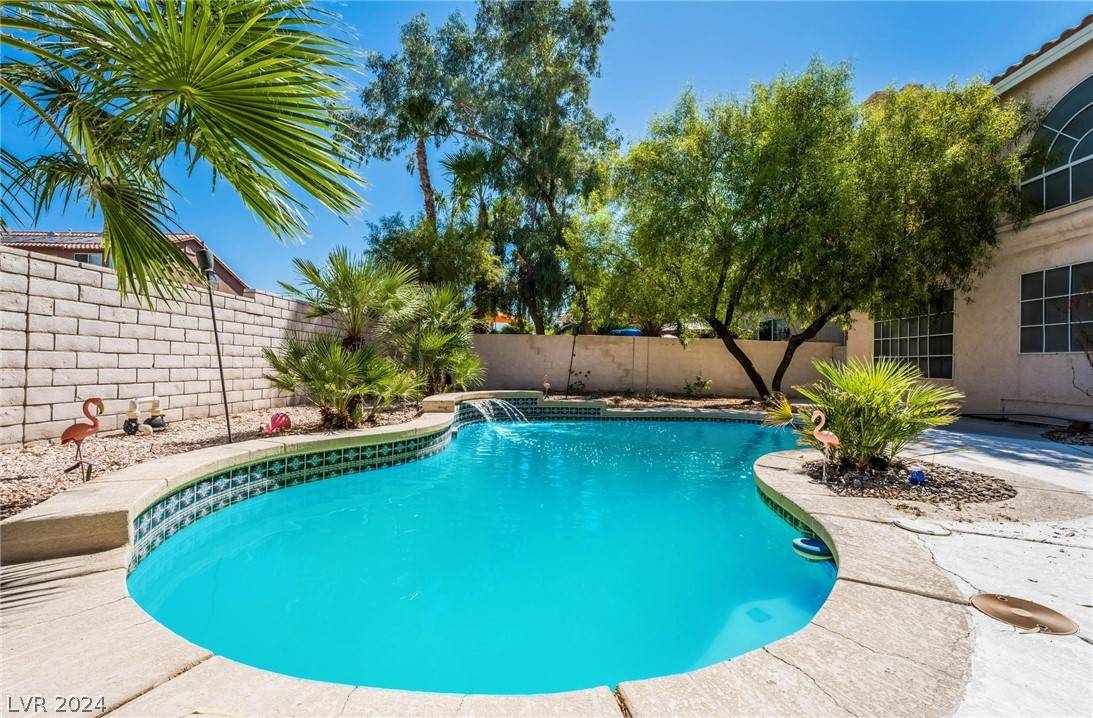 Henderson, NV 89074,10 Old Lake CIR