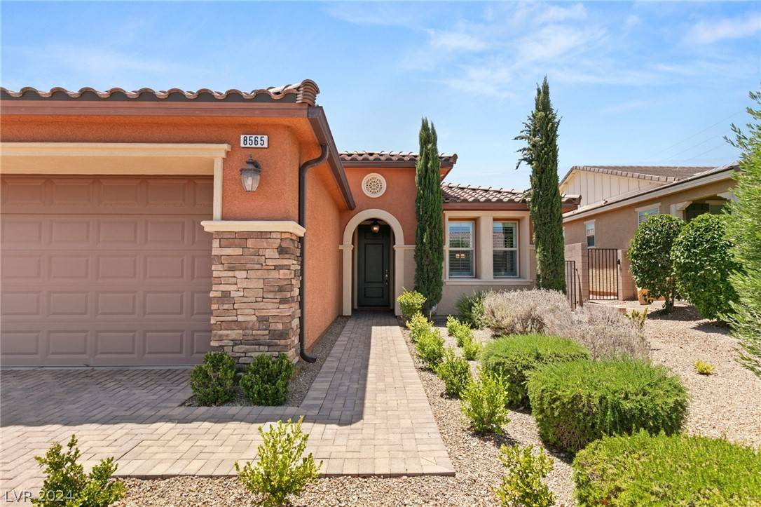 Las Vegas, NV 89113,8565 Garnet Lake AVE