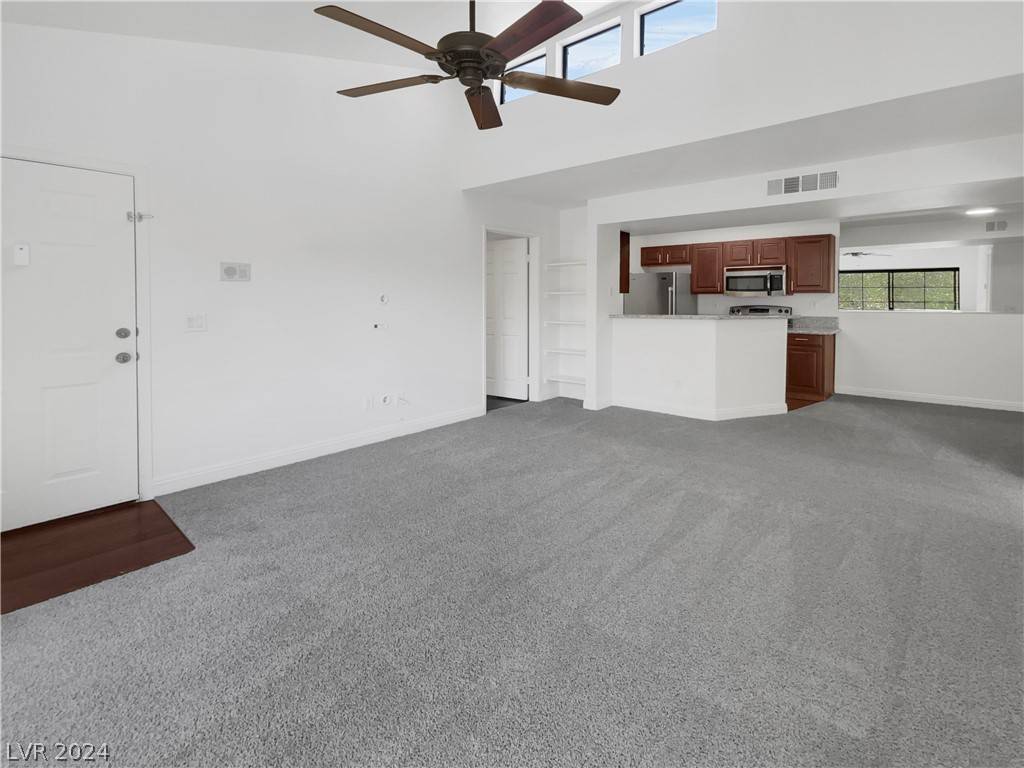 Las Vegas, NV 89118,5126 S Jones BLVD #204