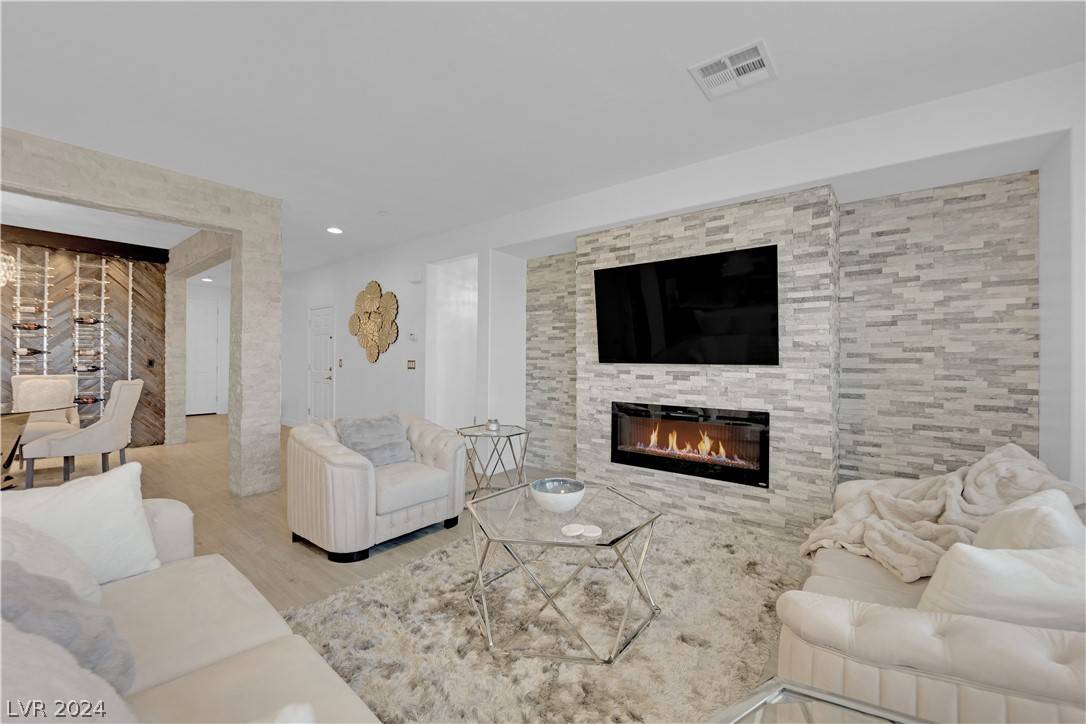 Henderson, NV 89011,51 Via Di Mello