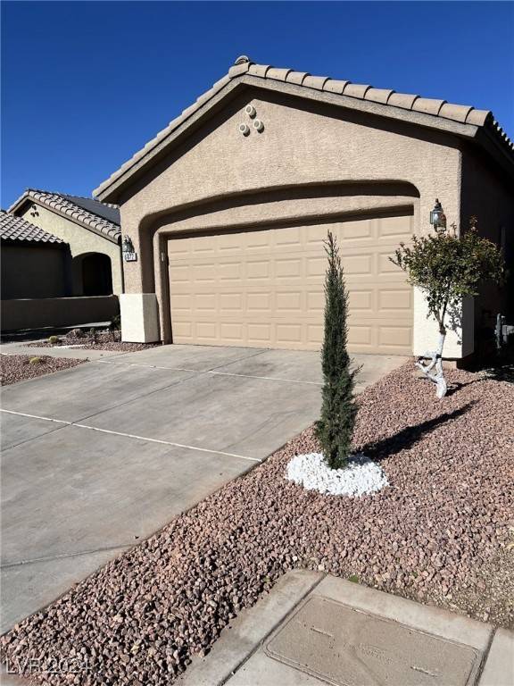 Las Vegas, NV 89122,6072 Corbin AVE