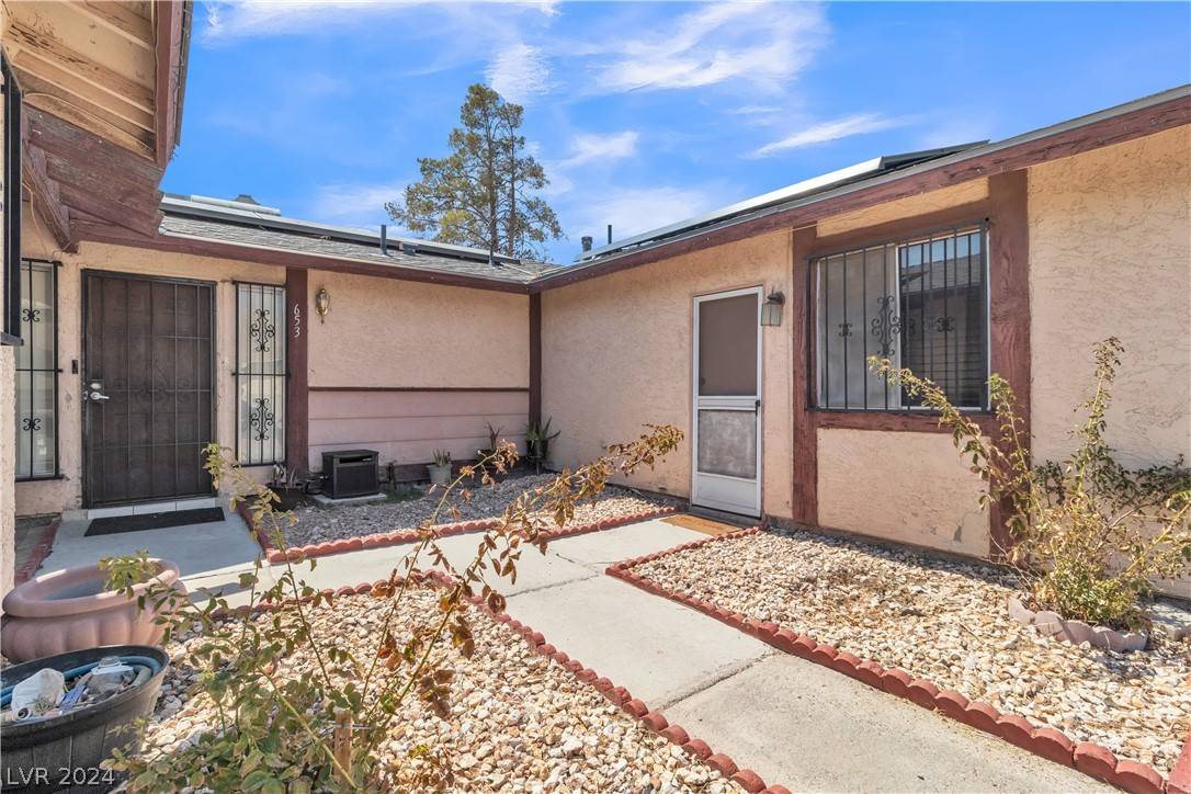 Las Vegas, NV 89110,653 Pine Ridge DR