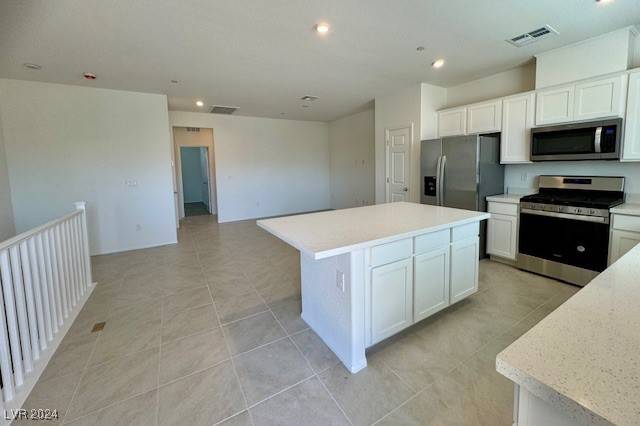 Henderson, NV 89015,672 Bellus PL #lot 194