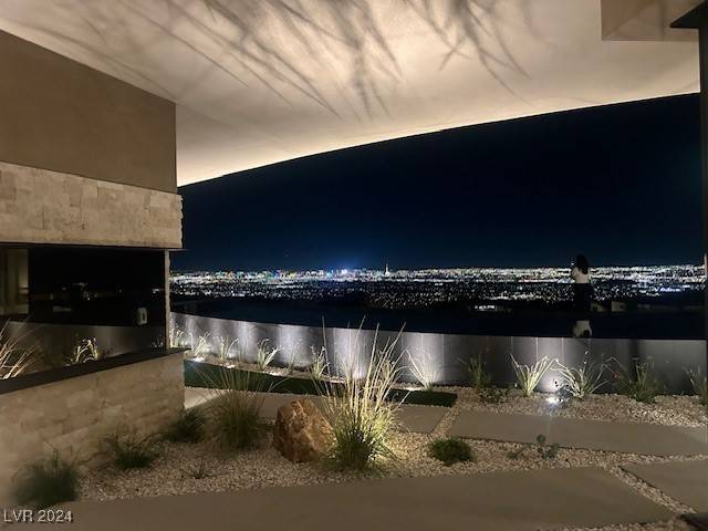Henderson, NV 89012,10 Chisel Crest CT