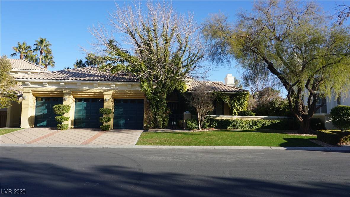 Las Vegas, NV 89134,1724 Glenview DR