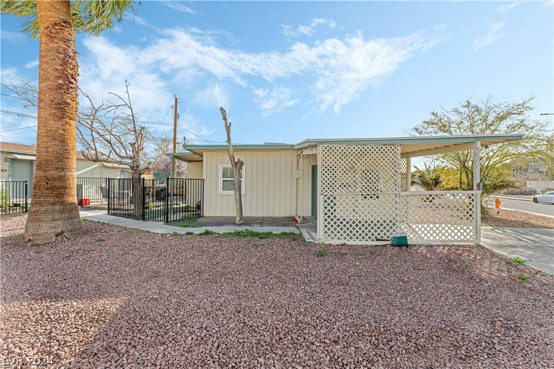 Henderson, NV 89015,31 Arkansas AVE