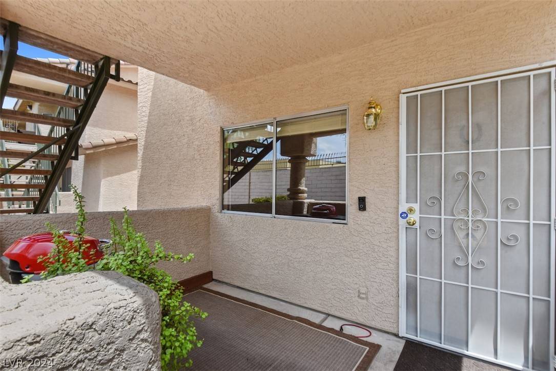 Las Vegas, NV 89128,1305 Markwood CIR #102