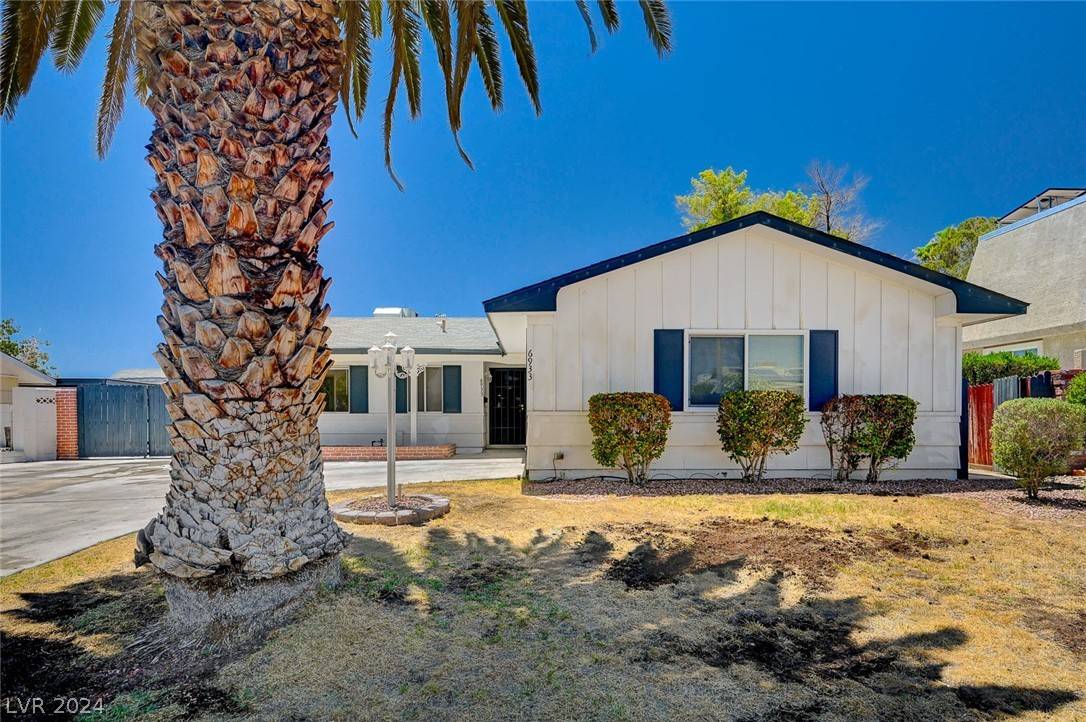 Las Vegas, NV 89145,6933 Singing Dunes LN