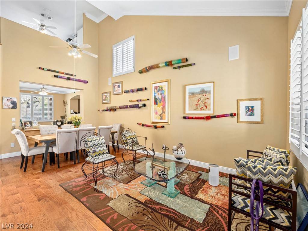 Las Vegas, NV 89117,9740 Derbyhill CIR
