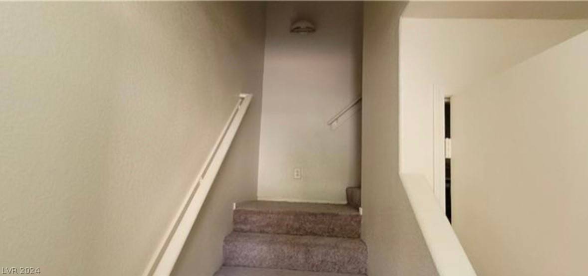 Las Vegas, NV 89106,2501 Charleville AVE #104
