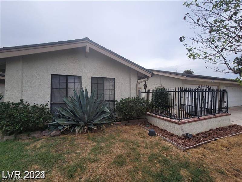 Las Vegas, NV 89107,600 Woodmount DR