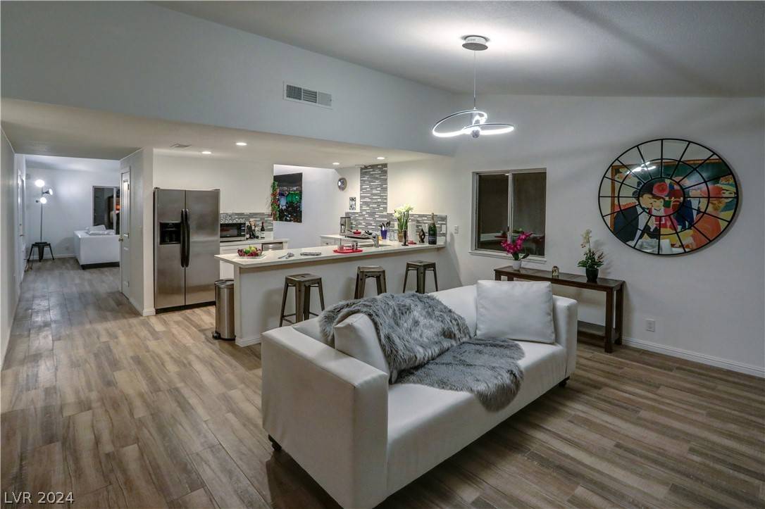 Las Vegas, NV 89146,3200 Moonflower DR