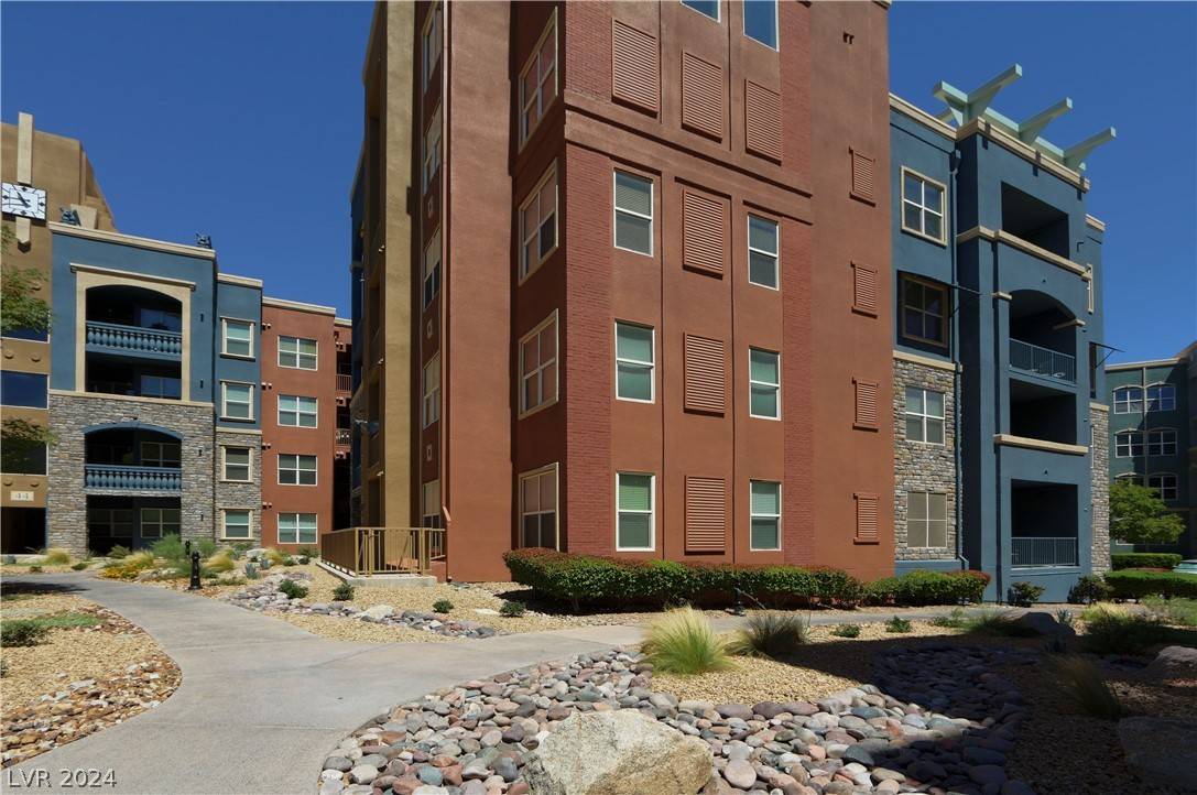 Las Vegas, NV 89123,44 Serene AVE #102