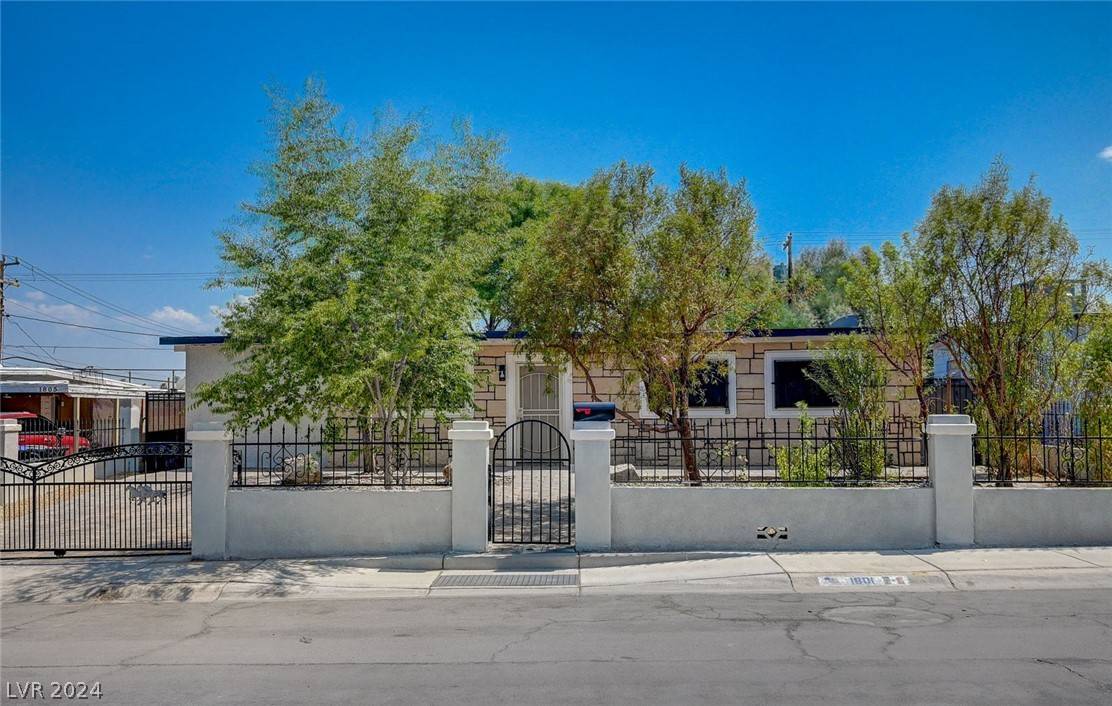 North Las Vegas, NV 89030,1801 Oakwood AVE