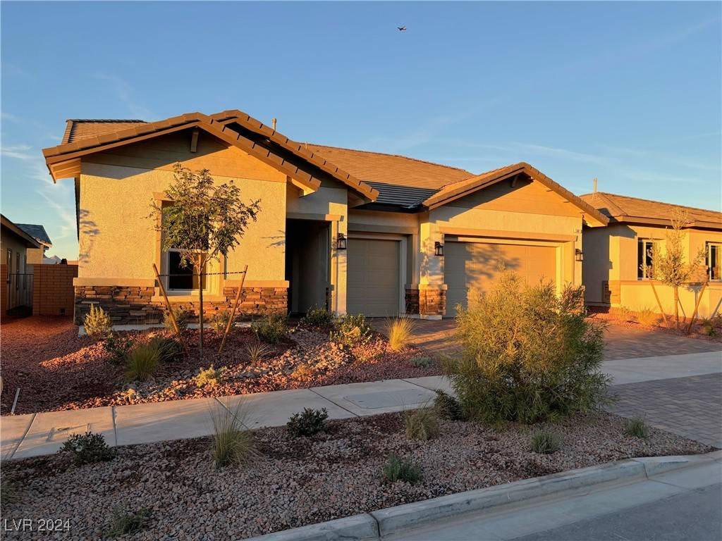 Henderson, NV 89011,68 Ella Ashman AVE