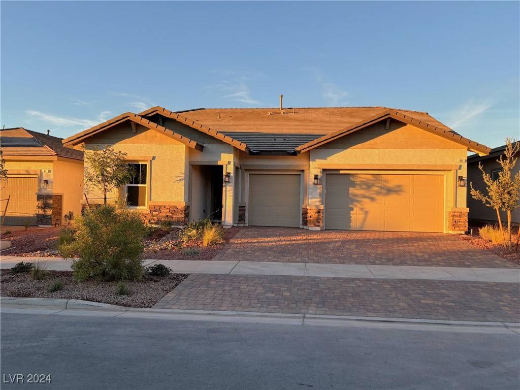 Henderson, NV 89011,68 Ella Ashman AVE