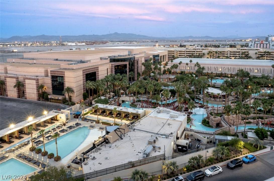 Las Vegas, NV 89109,145 E Harmon AVE #1118