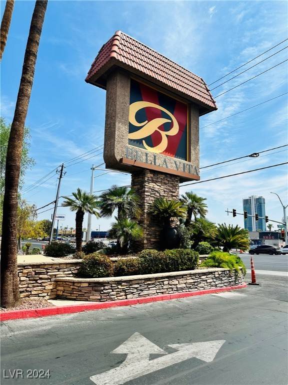Las Vegas, NV 89103,5471 Indian River DR #403