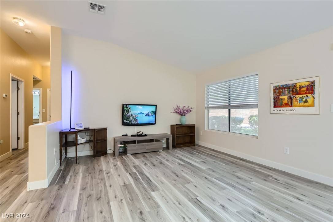 Henderson, NV 89012,407 Golden State ST #0