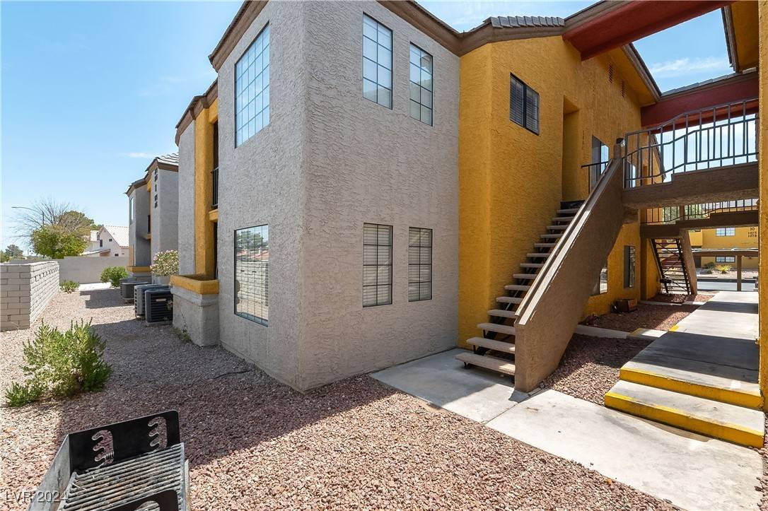 Las Vegas, NV 89108,2700 N Rainbow BLVD #2084