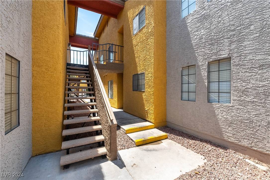 Las Vegas, NV 89108,2700 N Rainbow BLVD #2084