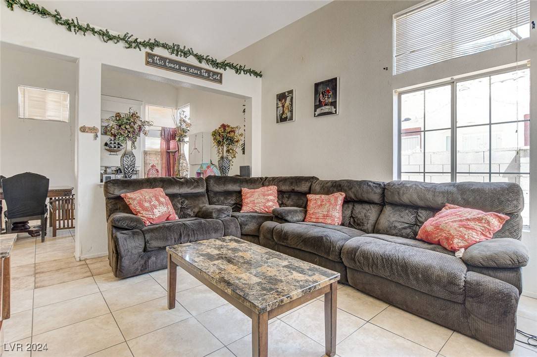 Las Vegas, NV 89142,2001 Orchard Valley DR