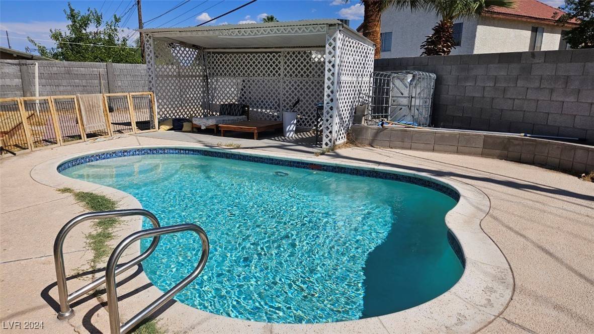 Las Vegas, NV 89107,5509 Evergreen AVE
