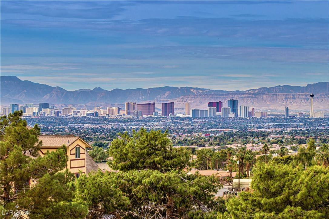 Las Vegas, NV 89110,7090 Fazio DR