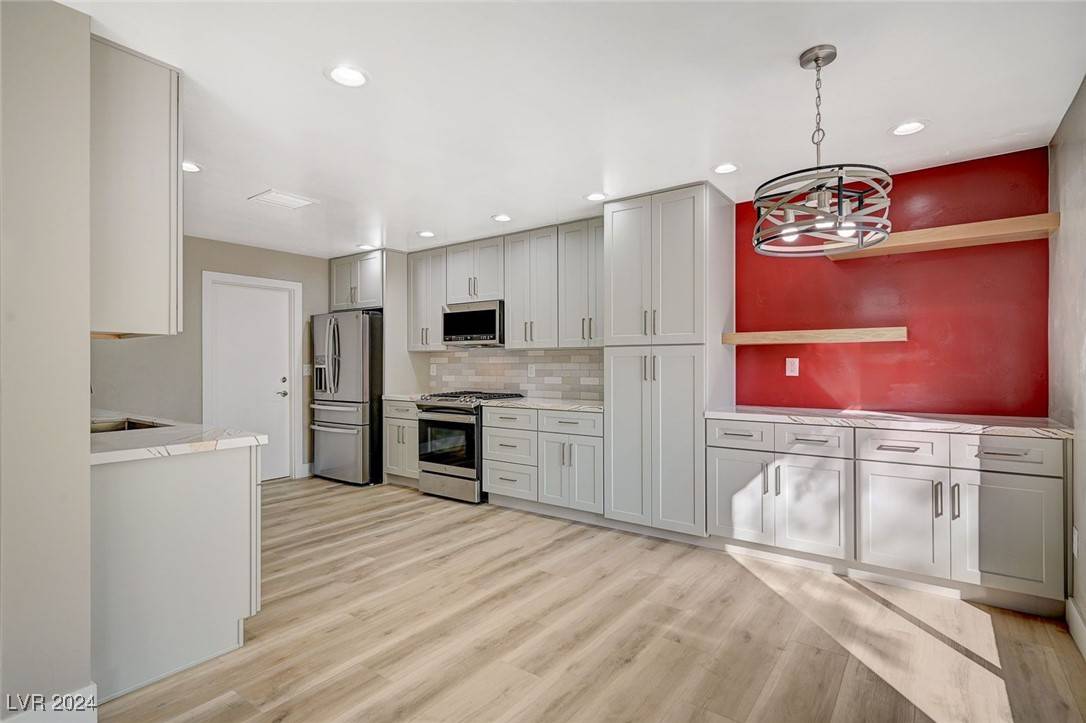 Las Vegas, NV 89134,8753 Sundial DR