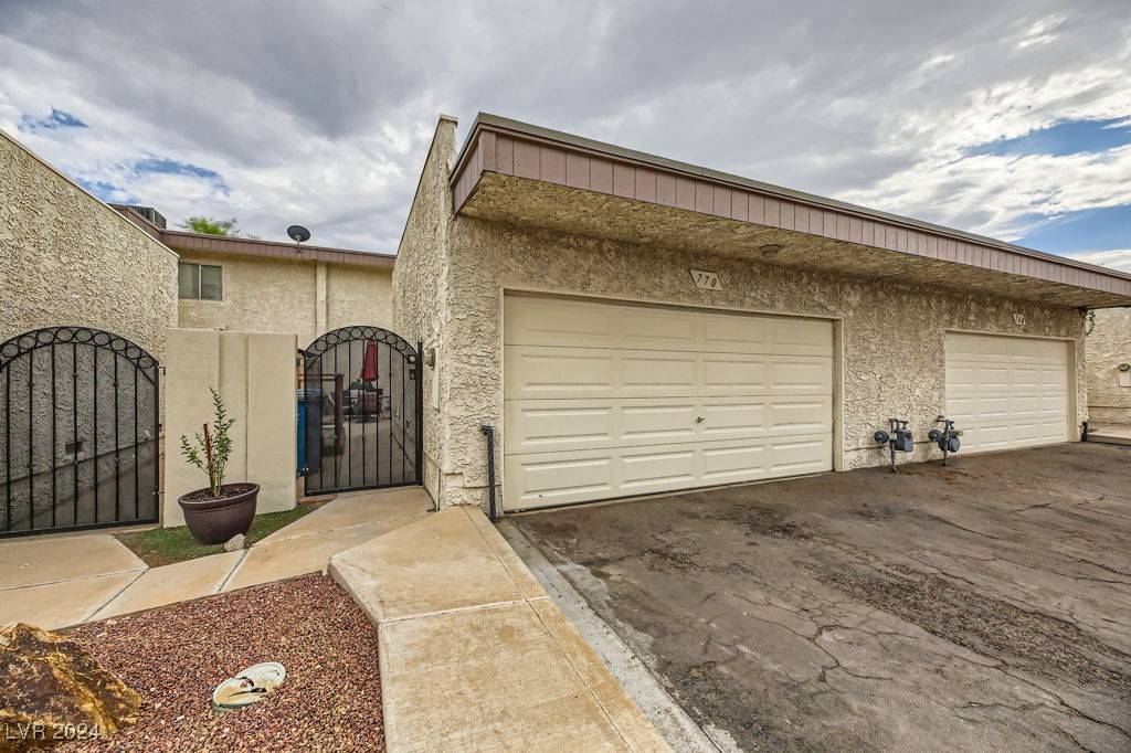 Henderson, NV 89015,770 Lawrence DR #0