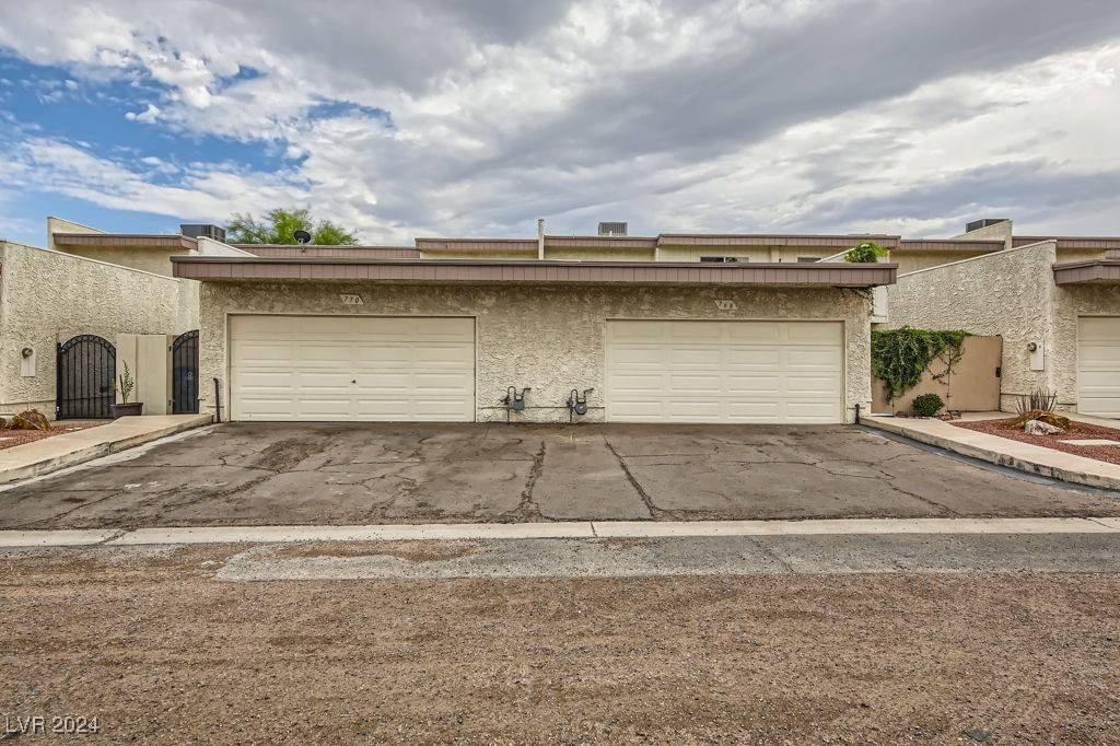 Henderson, NV 89015,770 Lawrence DR #0