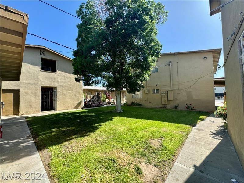 Las Vegas, NV 89119,3831 Daisy ST #23
