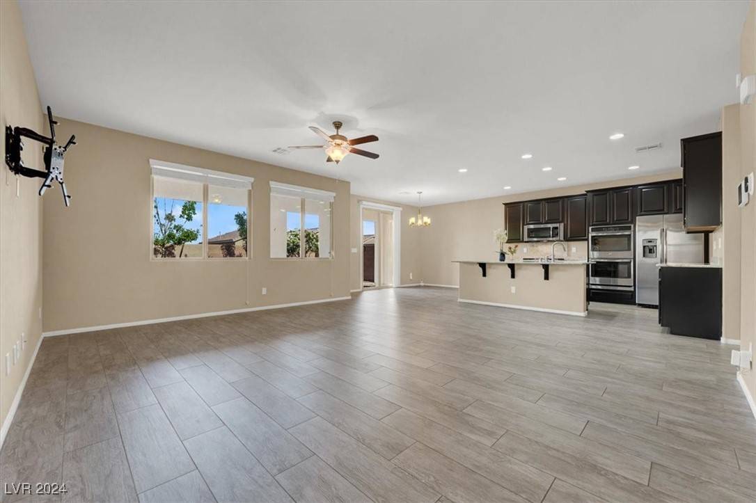 Las Vegas, NV 89166,7548 Abby View ST