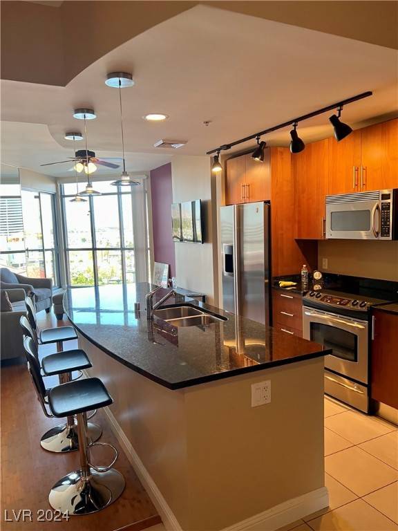 Las Vegas, NV 89102,200 W Sahara AVE #810