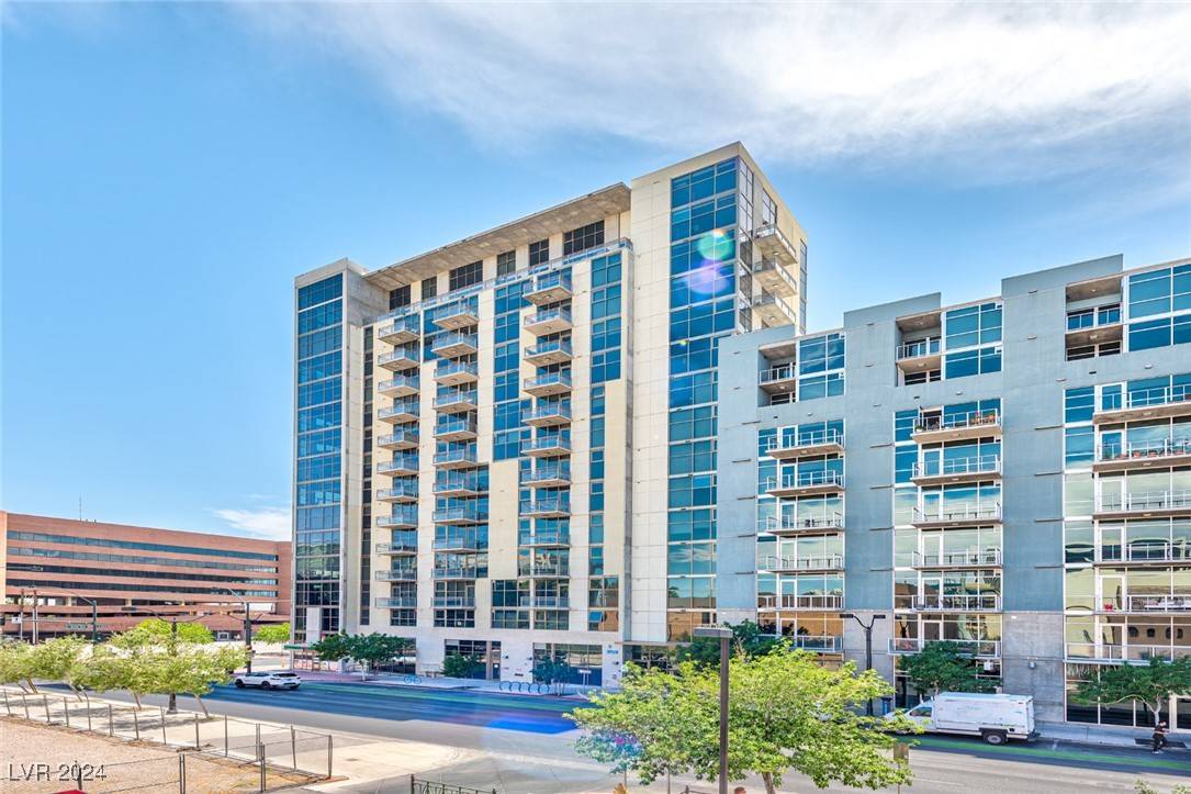 Las Vegas, NV 89101,353 E Bonneville AVE #557