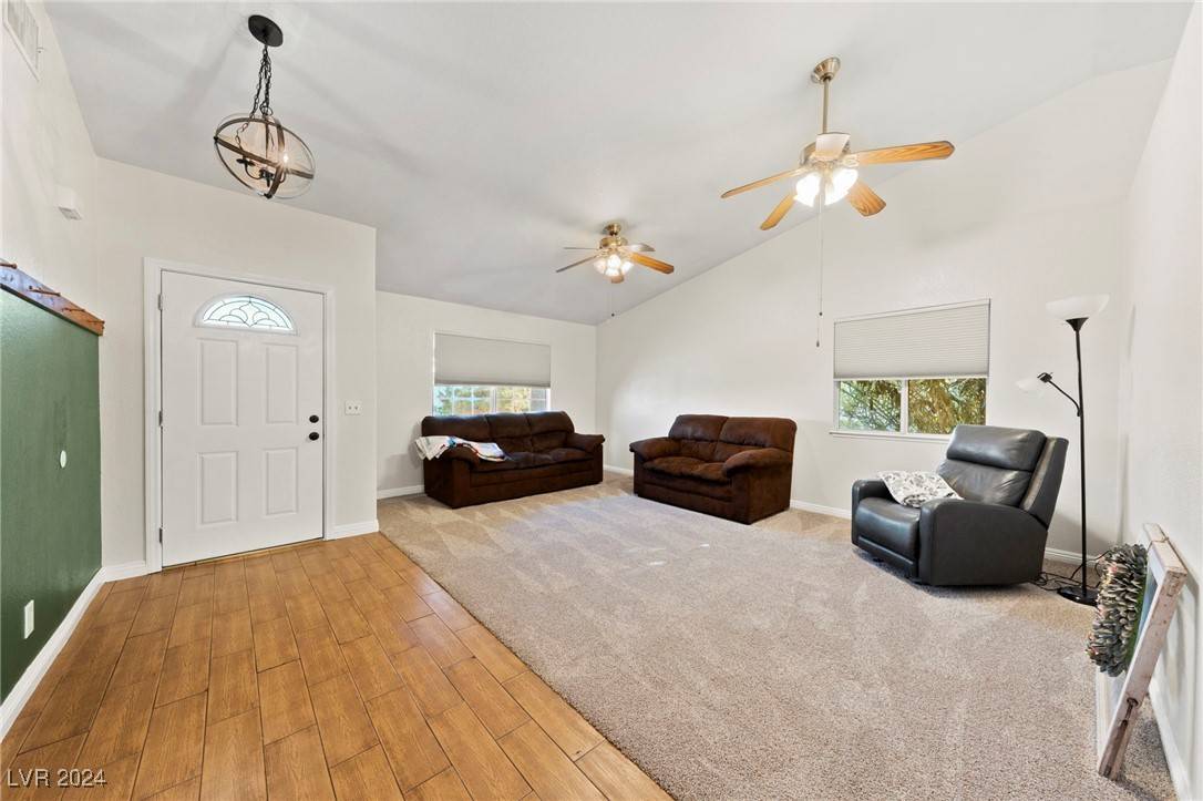 Las Vegas, NV 89130,5121 Chambliss DR