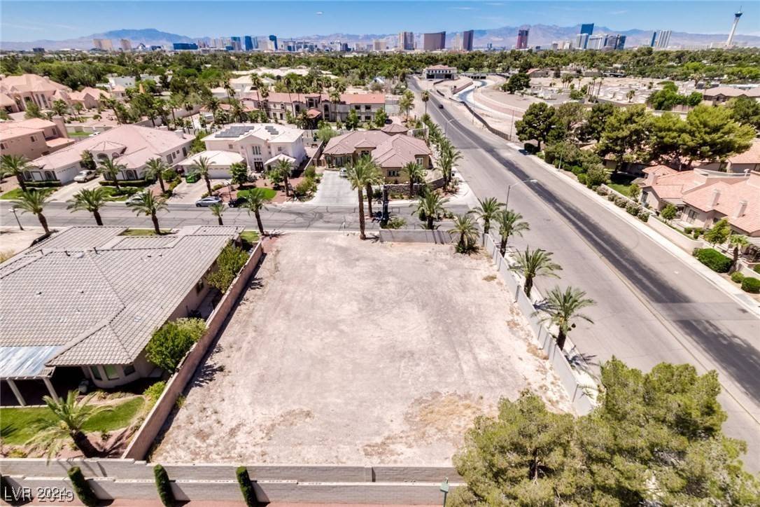 Las Vegas, NV 89121,3718 Gershon CT